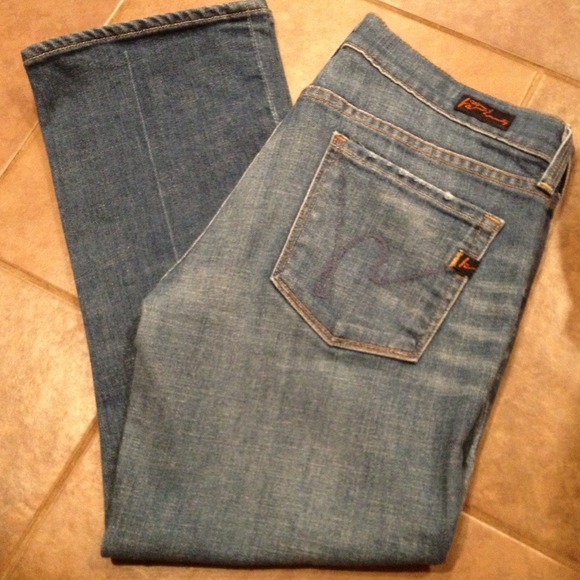 Citizen capris