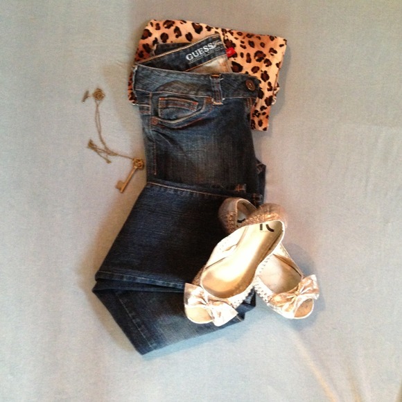 SOLD Guess jeans