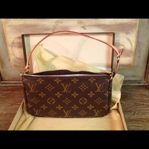 Louis Vuitton M51980