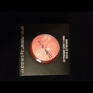 💥TRADED WITH MAGGIE_2118💥🌟MAC