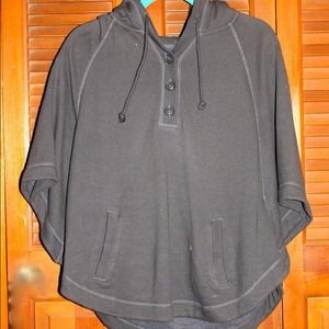 Grey poncho sweatshirt
