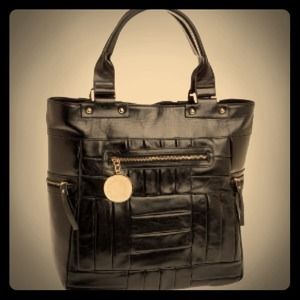💢SOLD💢. ✨Brand New✨Charles David Caprice Tote