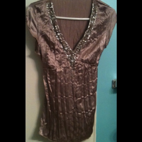 DISCOUNT PPCharlotte Russe tan silky top w sequins