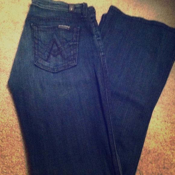 -sold- 7for all mankind jeans. size 26.