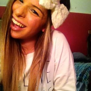 MEET YOUR SELLER!!! 😘🙋👖👙🎀💄