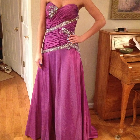 Purple Elegant Prom Dress *REDUCED*
