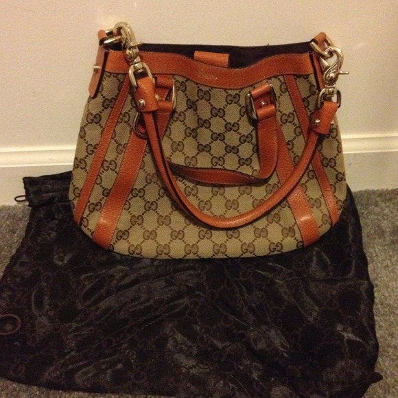 Gucci Handbags - Gucci handbag