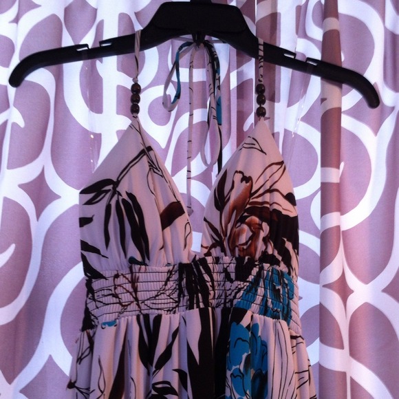 SOLD!! Summer dress - Picture 2 of 3