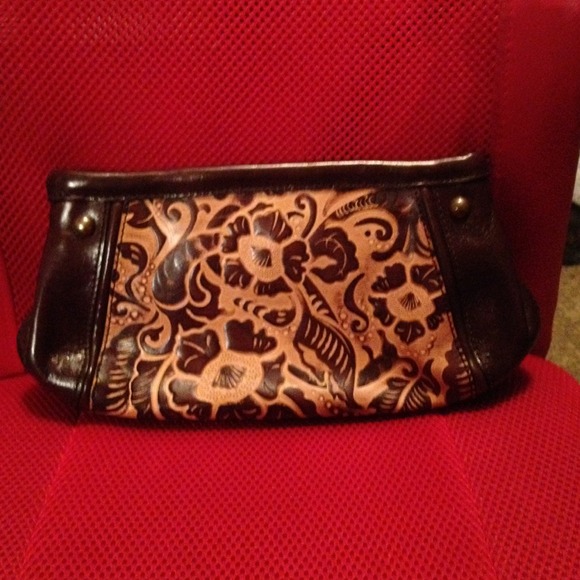 Authentic Tre Vero clutch