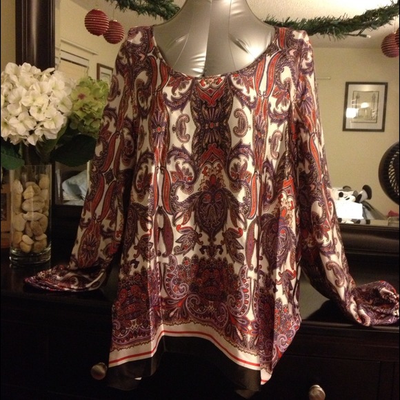 TRADED to @marybarber22 Loose fitting blouse