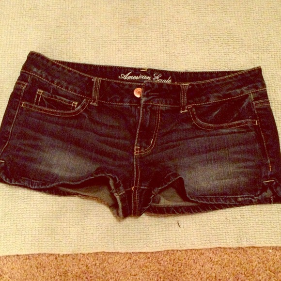 American Eagle shorts!