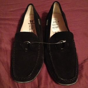 NWT Mephisto Black Loafers - 10.5 women's- NEW!