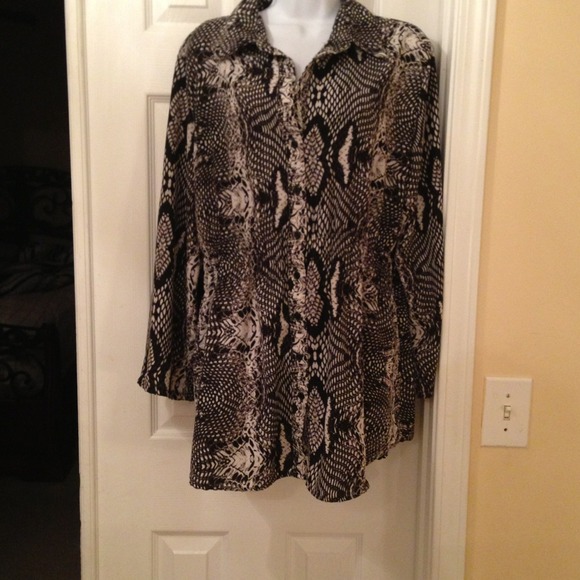 ✳Bundled✳blouse and an elastic waist.