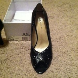 Black with white detail peep-toe, 7 1/2M