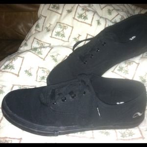 Men's Adio black canvas size 12