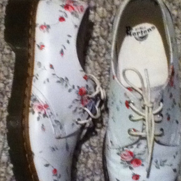 DrMartens floral