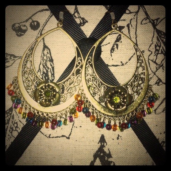 Multi-color earrings