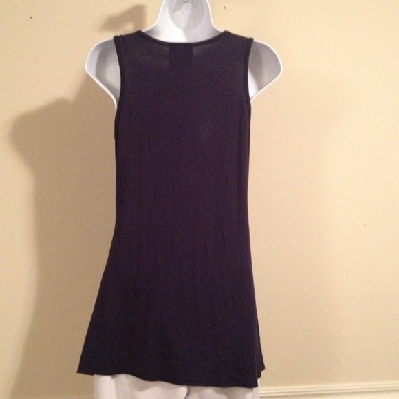 Pink Rose navy blue sleeveless blouse - Picture 3 of 3