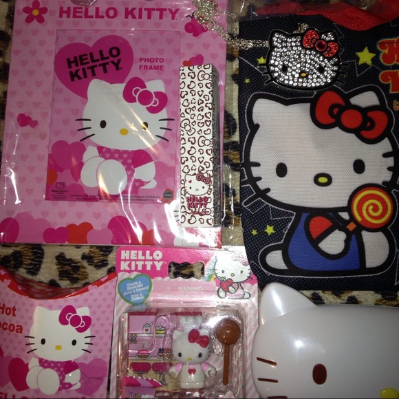 🚫sold🚫Hello kitty bundle - Picture 2 of 4