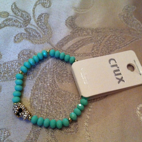 ❌SOLD❌NEW Mint Green Skull Stretchy Bracelet - Picture 3 of 3