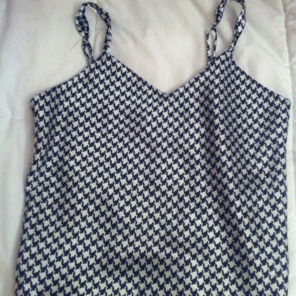 Houndstooth top REDUCED