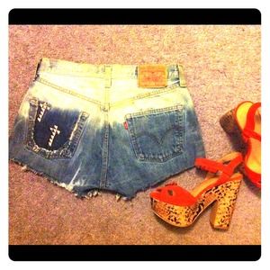 🚫Reserve Studded Cute Mid-Waist Levi's Shorts