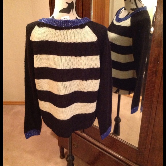 Pretty Nautical striped sweater in blue & white M - Picture 2 of 4