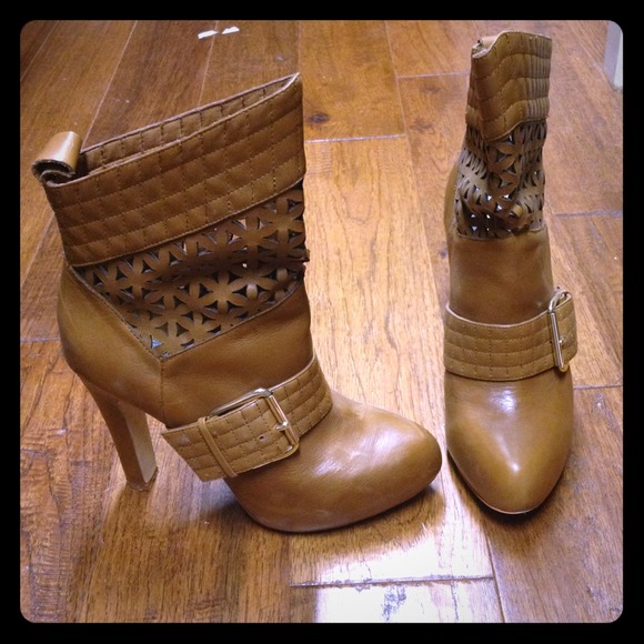 Matiko booties