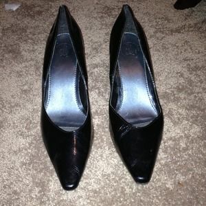 Black pointy heels