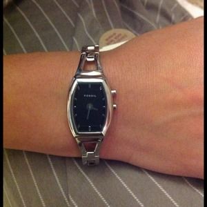 **RESERVE ameeb1**NEW IN BOX Silver Watch