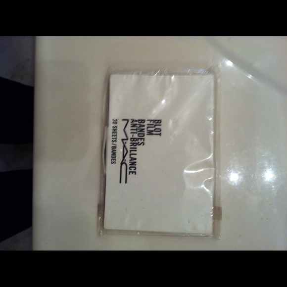 🌟SOLD🌟SOLD🌟Traded With @adoll89 MAC BLOT FILM - Picture 2 of 3