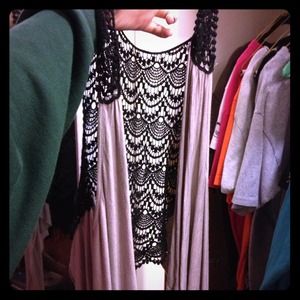 Lace drape sleeveless cardigan-vest