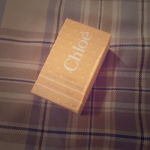Chloe fragrance〜