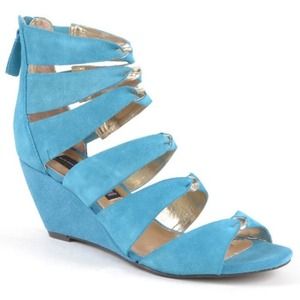 Pretty turquoise & silver sandals by Steve Madden