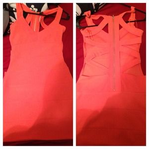 A coral sexy dress!