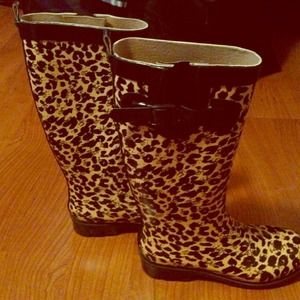 Leopard print rain boots