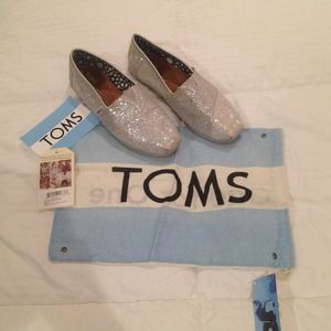 TOMS Classics in Silver Glitter