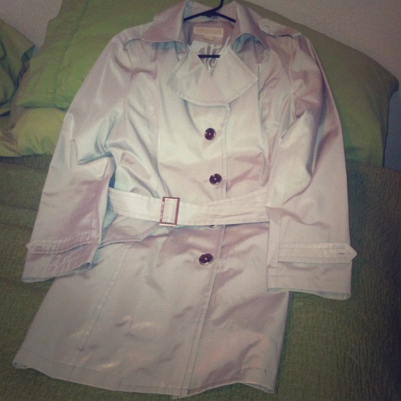 ****SOLD IN BUNDLE**** Michael Kors Trench Coat