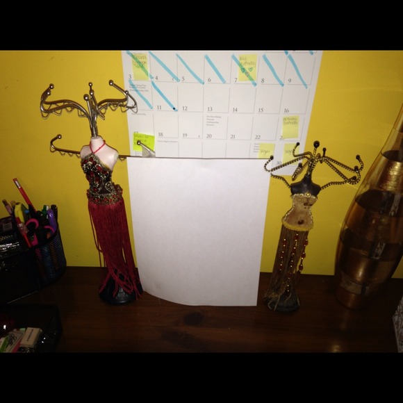 Jewelry hangers