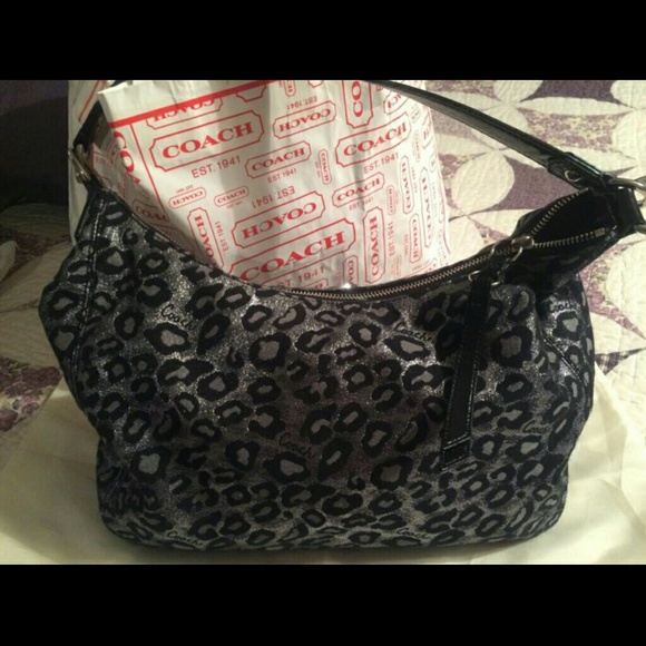 SOLD✔ Coach Ocelot Hobo Handbag + Wristlet/Wallet - Picture 3 of 4