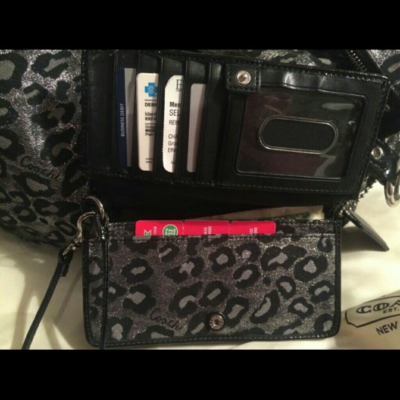 SOLD✔ Coach Ocelot Hobo Handbag + Wristlet/Wallet - Picture 4 of 4