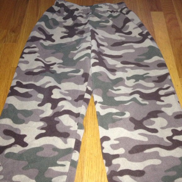 Camo stretchy pants - Picture 1 of 1