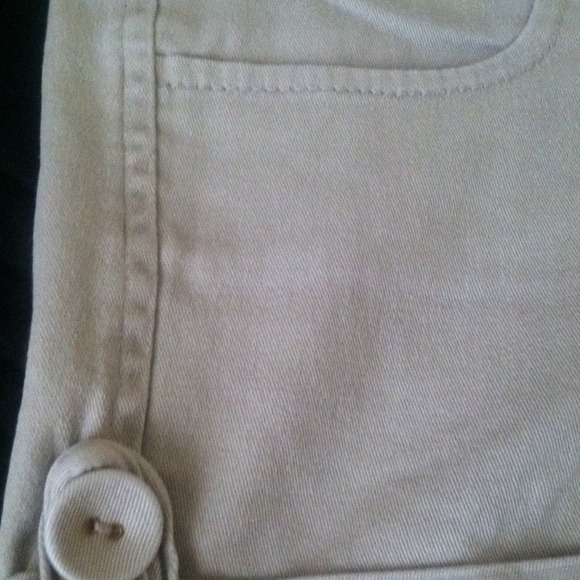 Short - Picture 3 of 3
