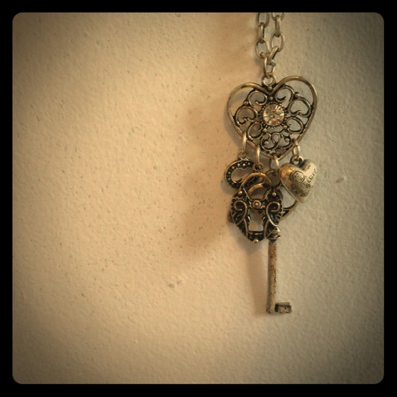 heart pendant
