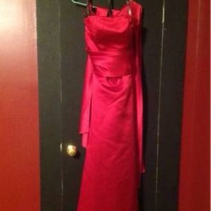 Long red formal dress. Size 8