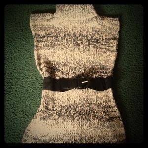 Black and gray short sleeve long sweeter