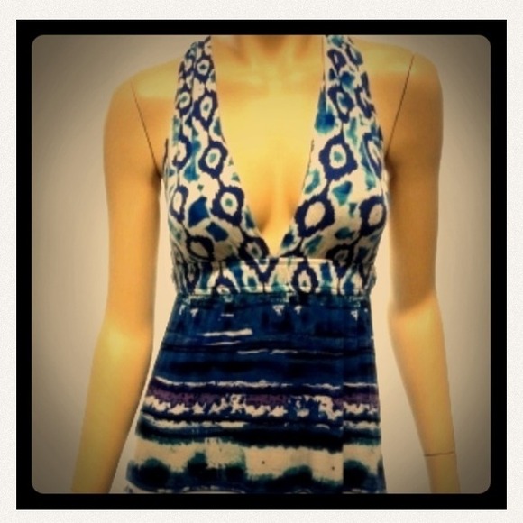 🚫Sold! 🚫Gorgeous Aqua maxi dress