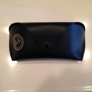 Ray-Ban Case