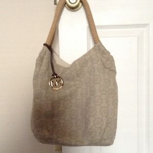 Authentic mk summer bag