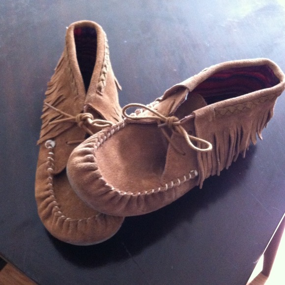 Mossimo moccasins